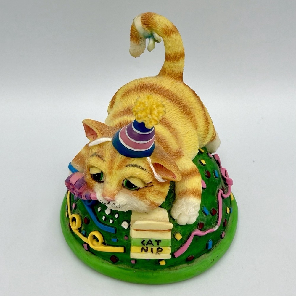 Danbury Mint Gary Patterson Cat Calendar JANUARY Replacement Figurine
